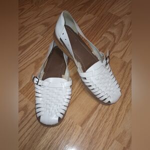Huarache Sandals. Leather. White. Women's 8